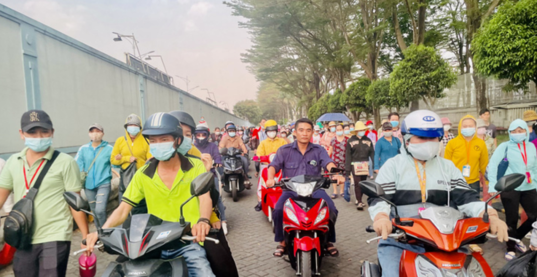 عمال النسيج في فيتنام