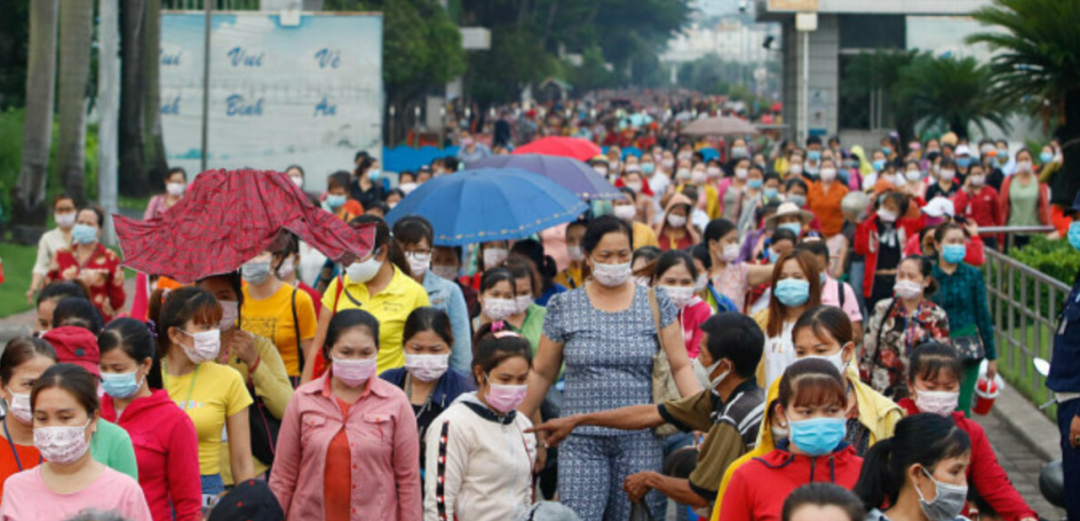 تسريح أعداد كبيرة من العمال في مصانع النسيج بفيتنام